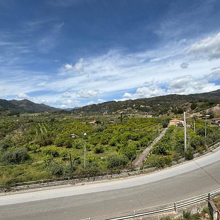 דירות Gaggi Il Sole Dell'Alcantara מראה חיצוני תמונה