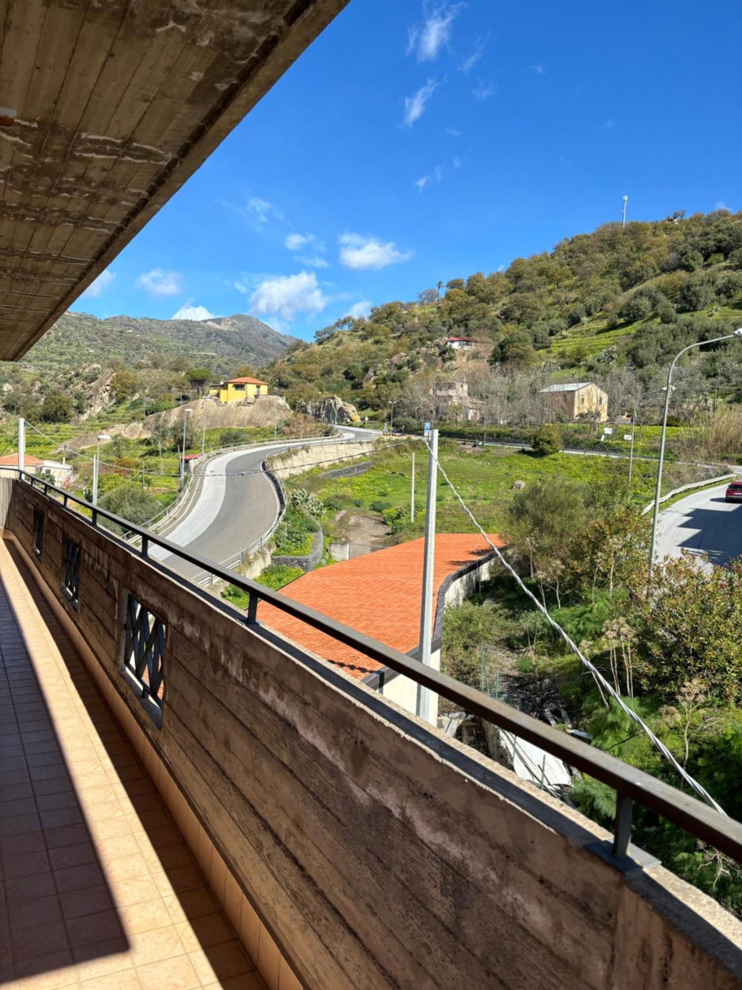 דירות Gaggi Il Sole Dell'Alcantara מראה חיצוני תמונה